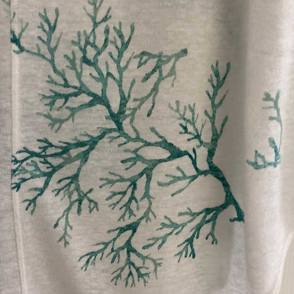 Old Navy White Tank with Teal Print - Picture 4 of 5